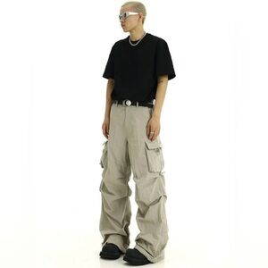Realtakai High-Waist Cargo Pants with Side Pockets and Drawstrings Size M NWT